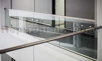 Стеклянные перила для балконов в Новосибирске. Готовые проекты ПерилаГлавСнаб