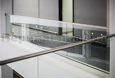 Стеклянные ограждения для балконов купить в Новосибирске