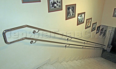 Двойной пристенный поручень из нержавейки купить в Новосибирске