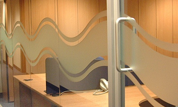 Cтеклянные перегородки - вариант 2 в Новосибирске. Готовые проекты ПерилаГлавСнаб