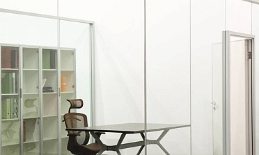 Стеклянные перегородки в офис купить в Новосибирске