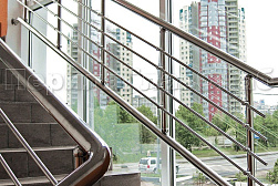 Ограждение на окна из нержавеющей стали в Новосибирске. Готовые проекты ПерилаГлавСнаб - фото 1