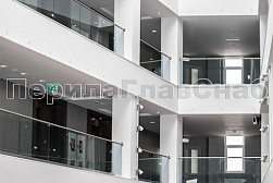 Стеклянные ограждения для торговых  и бизнес центров в Новосибирске. Готовые проекты ПерилаГлавСнаб - фото 24