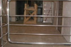 Ограждение лестницы от детей в Новосибирске. Готовые проекты ПерилаГлавСнаб - фото 6