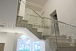 Стеклянные перила для колодезных лестниц в Новосибирске. Готовые проекты ПерилаГлавСнаб - фото 7