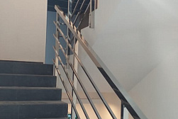 Перила для лестниц из металла в Новосибирске. Готовые проекты ПерилаГлавСнаб - фото 12