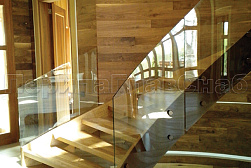 Стеклянные перила для лестниц в Новосибирске. Готовые проекты ПерилаГлавСнаб - фото 20