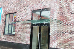 Стеклянные козырьки на вантах в Новосибирске. Готовые проекты ПерилаГлавСнаб - фото 23