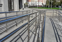 Поручни для инвалидов из нержавеющей стали в Новосибирске. Готовые проекты ПерилаГлавСнаб - фото 2