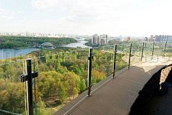 Цельностеклянные ограждения для крыш в Новосибирске. Готовые проекты ПерилаГлавСнаб - фото 3