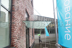 Стеклянные козырьки на вантах в Новосибирске. Готовые проекты ПерилаГлавСнаб - фото 22