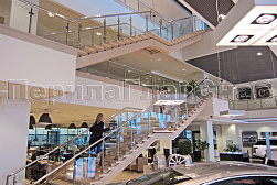 Стеклянные ограждения для торговых  и бизнес центров в Новосибирске. Готовые проекты ПерилаГлавСнаб - фото 26