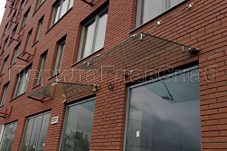 Стеклянные козырьки на вантах в Новосибирске. Готовые проекты ПерилаГлавСнаб - фото 6