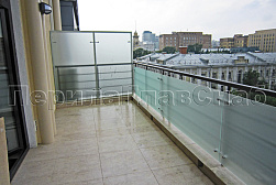 Стеклянные перила для балконов в Новосибирске. Готовые проекты ПерилаГлавСнаб - фото 13