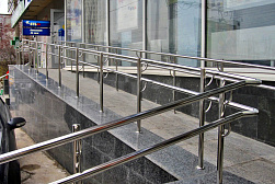 Поручни для инвалидов из нержавеющей стали в Новосибирске. Готовые проекты ПерилаГлавСнаб - фото 17