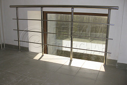 Ограждение на окна из нержавеющей стали в Новосибирске. Готовые проекты ПерилаГлавСнаб - фото 22