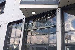 Стеклянные козырьки на вантах в Новосибирске. Готовые проекты ПерилаГлавСнаб - фото 12