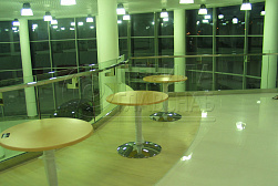 Стеклянные ограждения для торговых  и бизнес центров в Новосибирске. Готовые проекты ПерилаГлавСнаб - фото 9