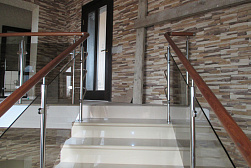 Перила и ограждения из нержавейки и дерева в Новосибирске. Готовые проекты ПерилаГлавСнаб - фото 27