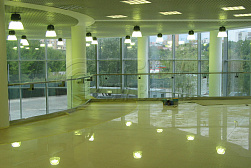 Стеклянные ограждения для торговых  и бизнес центров в Новосибирске. Готовые проекты ПерилаГлавСнаб - фото 8