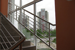 Ограждение на окна из нержавеющей стали в Новосибирске. Готовые проекты ПерилаГлавСнаб - фото 17