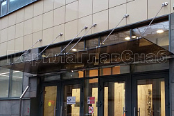 Стеклянные козырьки на вантах в Новосибирске. Готовые проекты ПерилаГлавСнаб - фото 30