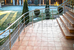 Уличные ограждения из металла в Новосибирске. Готовые проекты ПерилаГлавСнаб - фото 2