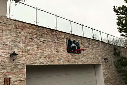 Стеклянные ограждения для улицы в Новосибирске. Готовые проекты ПерилаГлавСнаб - фото 9