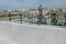 Цельностеклянные ограждения для крыш в Новосибирске. Готовые проекты ПерилаГлавСнаб - фото 5