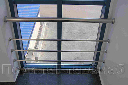 Ограждение на окна из нержавеющей стали в Новосибирске. Готовые проекты ПерилаГлавСнаб - фото 2